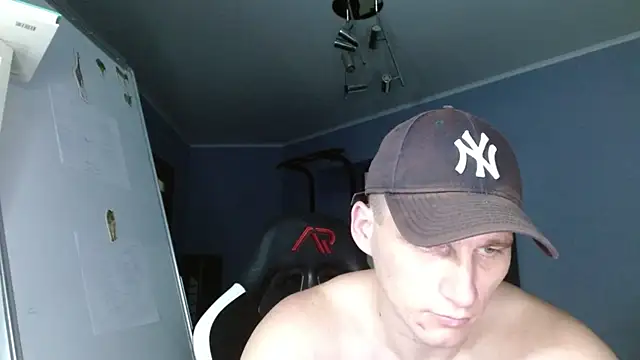 Poliglotjoe1 online show from November 2025 01:33:02 PM