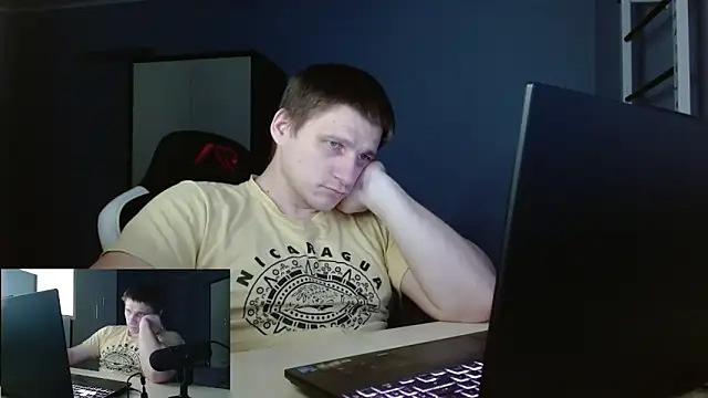 Poliglotjoe1 online show from February 2026 02:44:02 PM