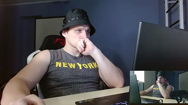 Poliglotjoe1 online show from February 2026 09:10:02 PM