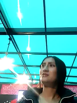 Snapshot of Marilyn_1-2 chatting on December 2025 10:48:01 PM Marilyn 1-2 online show from December 2025 10:48:01 PM