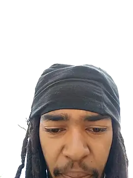 Snapshot of Eezxxx chatting on December 2025 06:29:02 AM Eezxxx online show from December 2025 06:29:02 AM