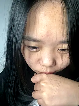 Kiee-lee online show from November 2025 10:23:01 PM