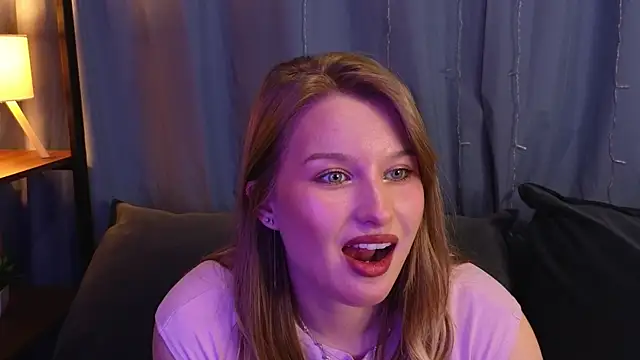 ImiMonroe online show from April 2026 04:59:01 AM