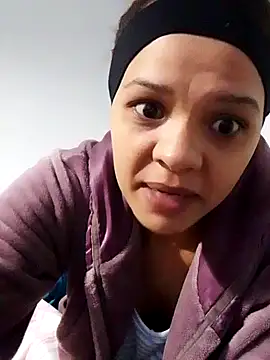 Snapshot of Cadence28 chatting on November 2025 04:35:02 AM Cadence28 online show from November 2025 04:35:02 AM