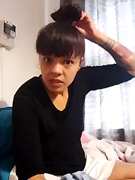 Snapshot of Cadence28 chatting on November 2025 04:37:02 AM Cadence28 online show from November 2025 04:37:02 AM