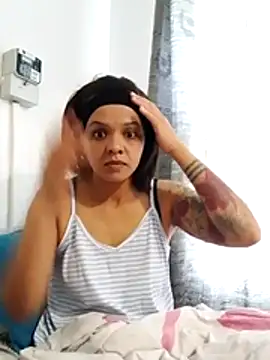 Snapshot of Cadence28 chatting on November 2025 06:06:02 AM Cadence28 online show from November 2025 06:06:02 AM