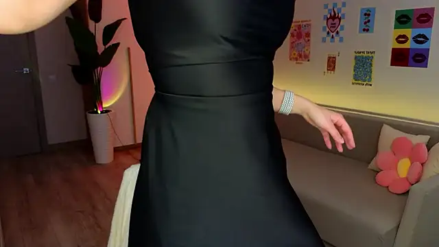 Anna  Herrera online show from March 2026 02:09:01 PM