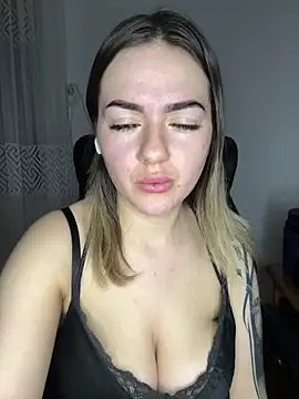 SoniaLav online show from February 2026 07:30:02 PM