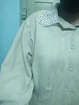 Miss tinaaa online show from November 2025 10:39:02 AM