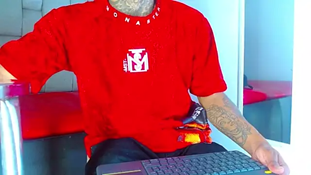 Hot Latino x online show from April 2026 12:50:02 PM