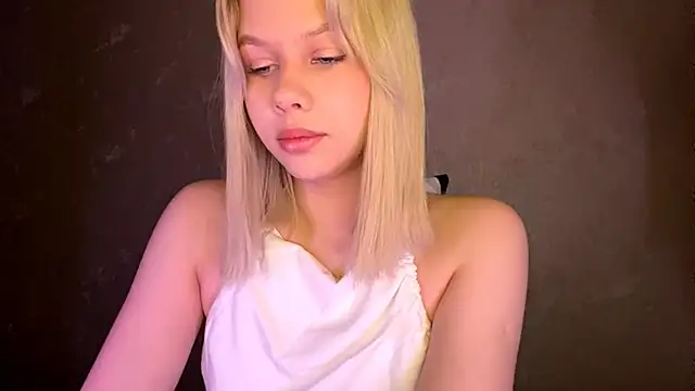 RosarioOler online show from November 2025 03:32:02 AM