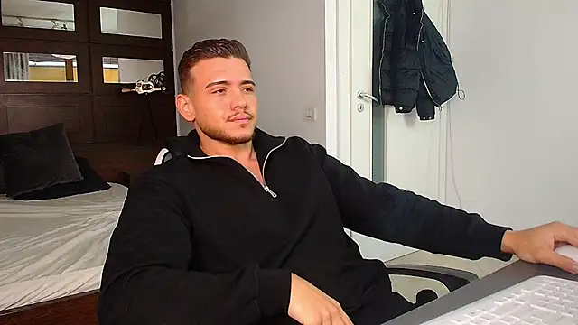 ElijahThorne online show from January 2026 06:17:01 AM