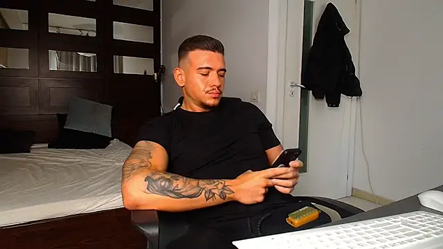 ElijahThorne online show from February 2026 09:42:02 AM