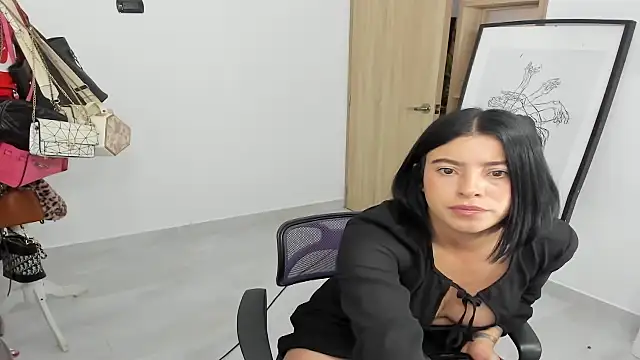 BlueMC01 online show from December 2025 04:57:01 PM