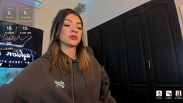 Snapshot of RenataMason chatting on February 2026 12:56:02 PM RenataMason online show from February 2026 12:56:02 PM