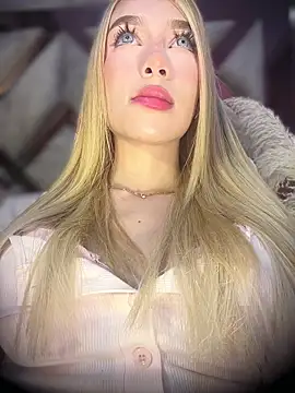 valeryfox   online show from March 2026 12:59:02 AM