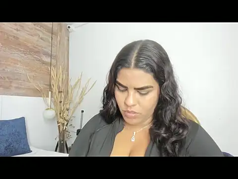 lathiffa online show from December 2025 10:47:01 PM