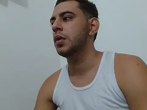 pinky 7 online show from November 2025 03:44:01 PM