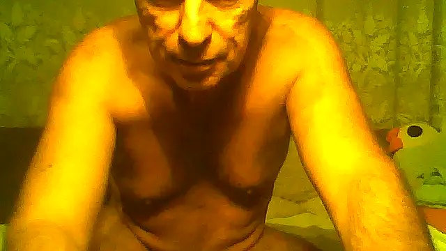 Snapshot of Pneuhammer chatting on November 2025 10:00:02 PM Pneuhammer online show from November 2025 10:00:02 PM