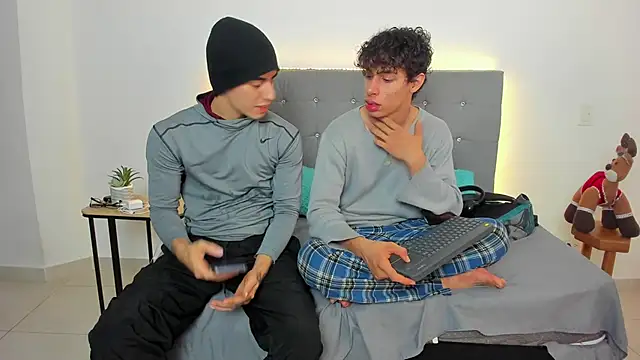 Snapshot of eren_jeager chatting on November 2025 03:08:02 AM eren jeager online show from November 2025 03:08:02 AM