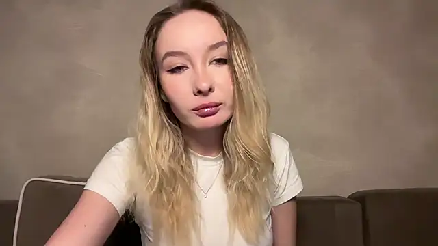 keeendall online show from December 2025 07:52:01 PM