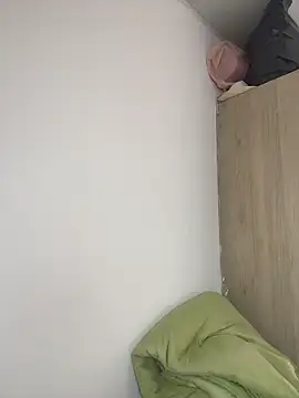 Snapshot of katthyasmitth chatting on February 2026 05:17:02 PM katthyasmitth online show from February 2026 05:17:02 PM