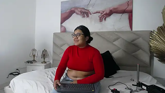 Snapshot of AlexisAndMartina3 chatting on January 2026 01:41:01 AM AlexisAndMartina3 online show from January 2026 01:41:01 AM