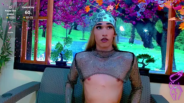 Snapshot of britanny_noroeste chatting on November 2025 03:18:02 AM britanny noroeste online show from November 2025 03:18:02 AM