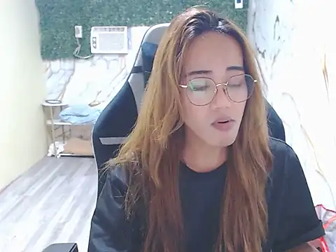 imadriana12 online show from November 2025 07:52:01 AM