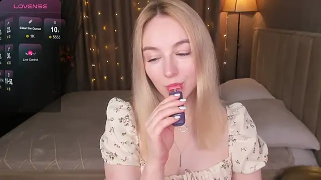 Shy Polly online show from May 2026 12:08:01 AM