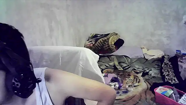 Giby Grace online show from December 2025 11:23:01 PM