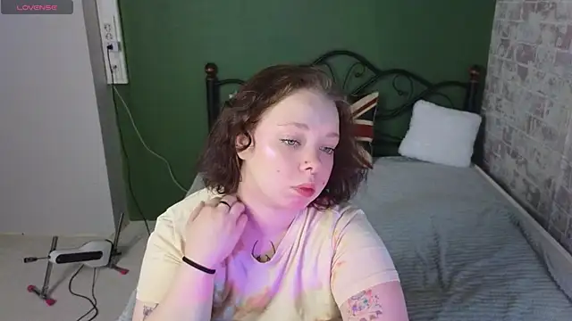 Snapshot of Vlada_vv chatting on July 2026 01:08:01 AM Vlada vv online show from July 2026 01:08:01 AM