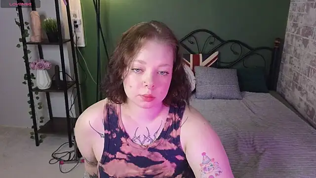 Snapshot of Vlada_vv chatting on July 2026 04:18:01 AM Vlada vv online show from July 2026 04:18:01 AM