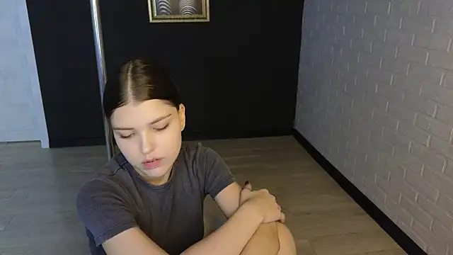 Sierra Maddison online show from November 2025 06:13:01 AM