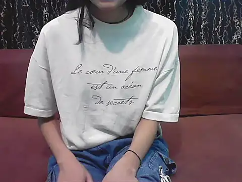 hello baby01 online show from April 2026 04:15:02 PM