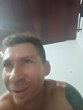 RobertoLuiz84 online show from January 2026 10:01:02 PM