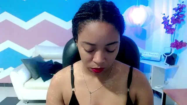 Snapshot of cataleya_eebony chatting on November 2025 11:14:01 AM cataleya eebony online show from November 2025 11:14:01 AM