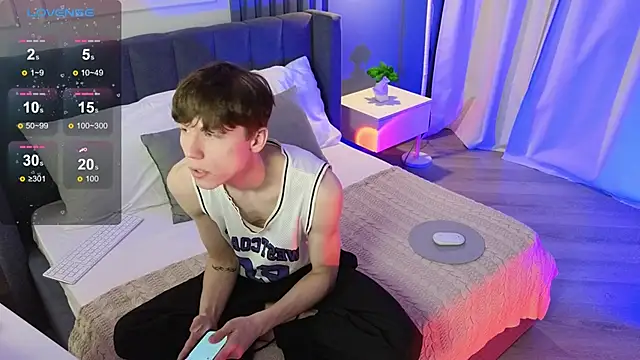 cuMte boy online show from November 2025 03:39:02 AM