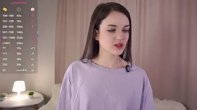 Snapshot of AllynHagie chatting on November 2025 07:12:01 AM AllynHagie online show from November 2025 07:12:01 AM