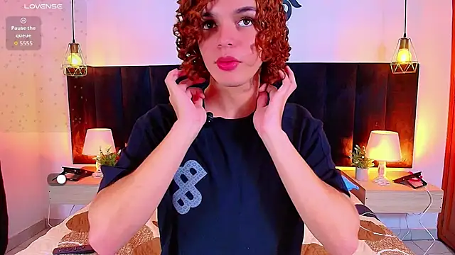 Skyee angel online show from June 2026 07:47:01 PM