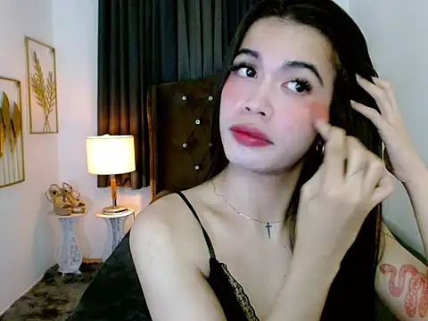 hollyyumiloove online show from January 2026 08:58:01 PM