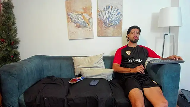 heteros curious online show from March 2026 11:53:02 PM