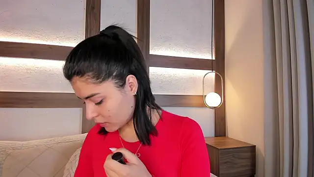 SarhaVega online show from April 2026 01:27:02 PM