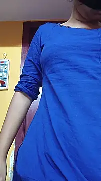 Snapshot of SameeraReddy19 chatting on May 2026 10:22:01 AM SameeraReddy19 online show from May 2026 10:22:01 AM