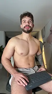 Valenthino Salvatore online show from March 2026 03:13:02 AM