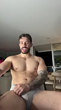 Valenthino Salvatore online show from March 2026 03:43:01 AM