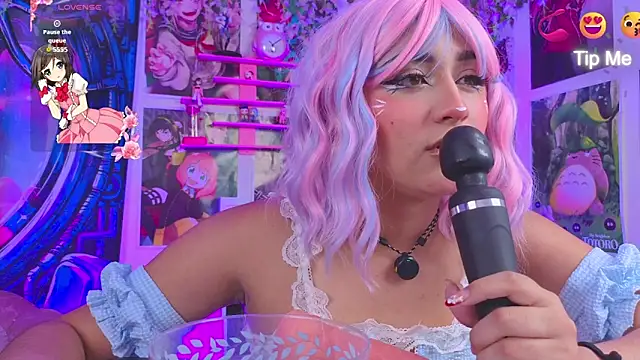 kitty niki online show from April 2026 11:11:02 PM