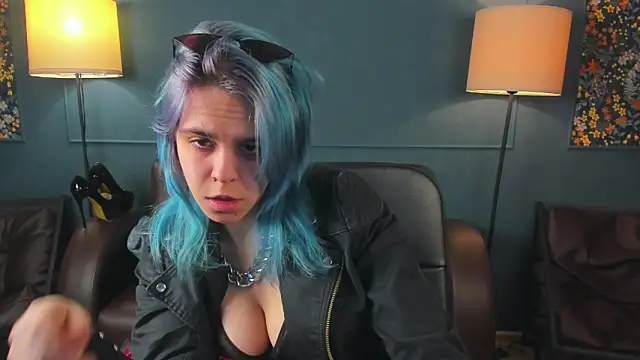 Snapshot of LiraBelle chatting on February 2026 03:11:02 AM LiraBelle online show from February 2026 03:11:02 AM