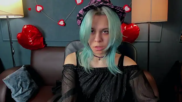 Snapshot of LiraBelle chatting on February 2026 03:13:02 AM LiraBelle online show from February 2026 03:13:02 AM