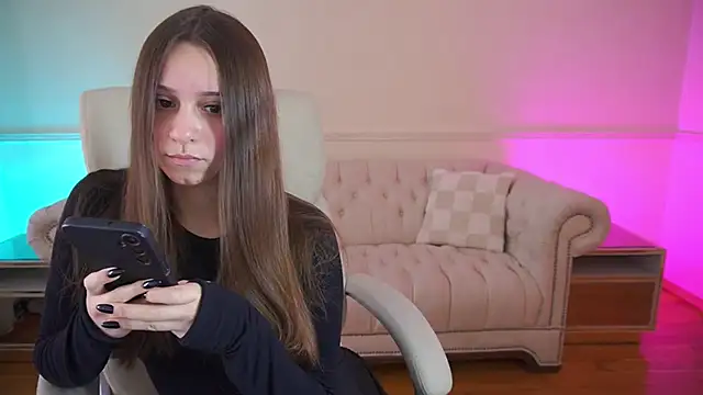 TinyNatalie online show from April 2026 02:14:02 PM